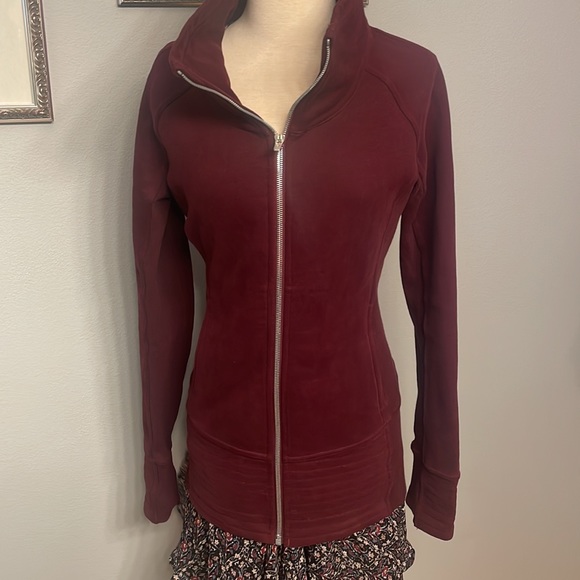 Lululemon Radiant Jacket II size 6 - Picture 8 of 10